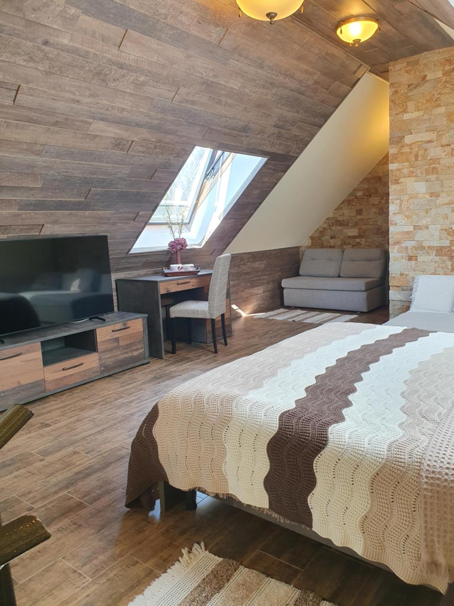 Poiana Golf Chalet Буштені Екстер'єр фото